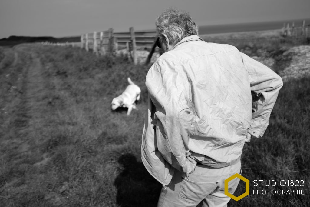 Photographe Lille Portrait d'un homme et de son chien dans la nature