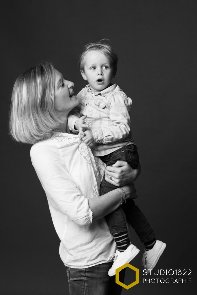 Photographe Lille Photographe spécialisé portrait de famille en Noir et Blanc