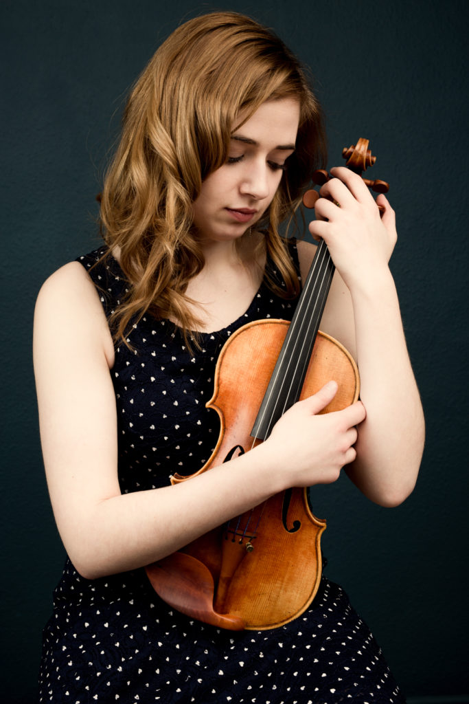 Photographe Lille portrait violoniste et son instrument