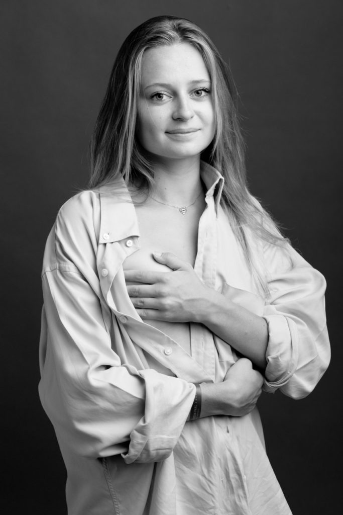 Portrait de Manon par Luc Camberlein, photographe - Studio 1822 à Lille